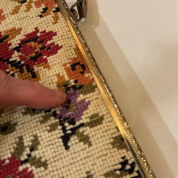 Vintage 1950’s Filigree Metal & Needlepoint Handbag Purse - Picture 12 of 17